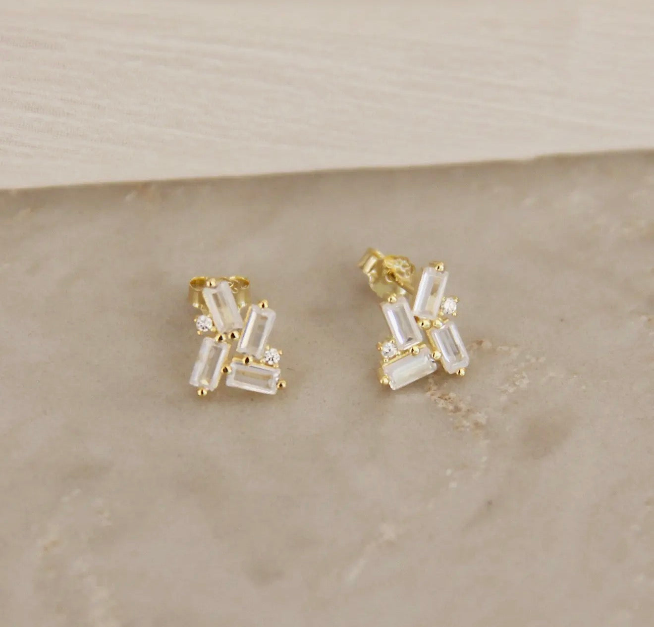 Hazel studs